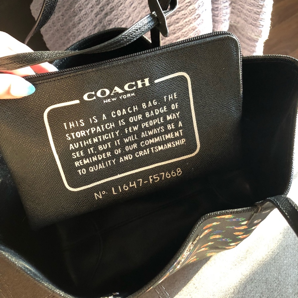 Beautiful Coach Purse - Picture 3 of 8